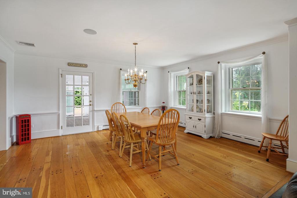 150 Hillendale Drive