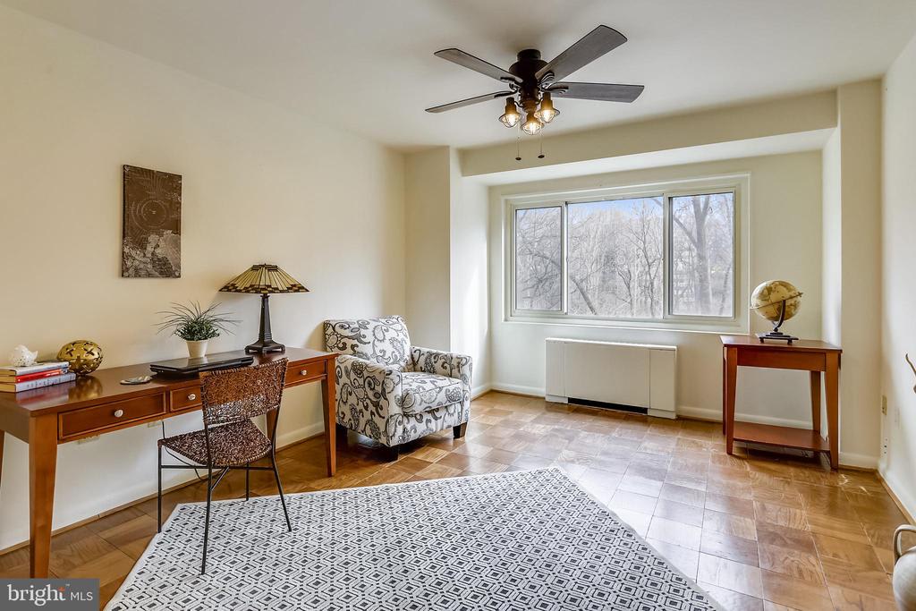 4201 Cathedral NW Ave, 305E D.C. Carlos Espinoza Espinoza Homes