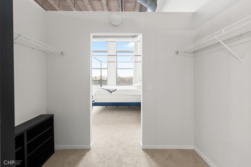 West Loop Loft: 1645 Ogden Ave, #420