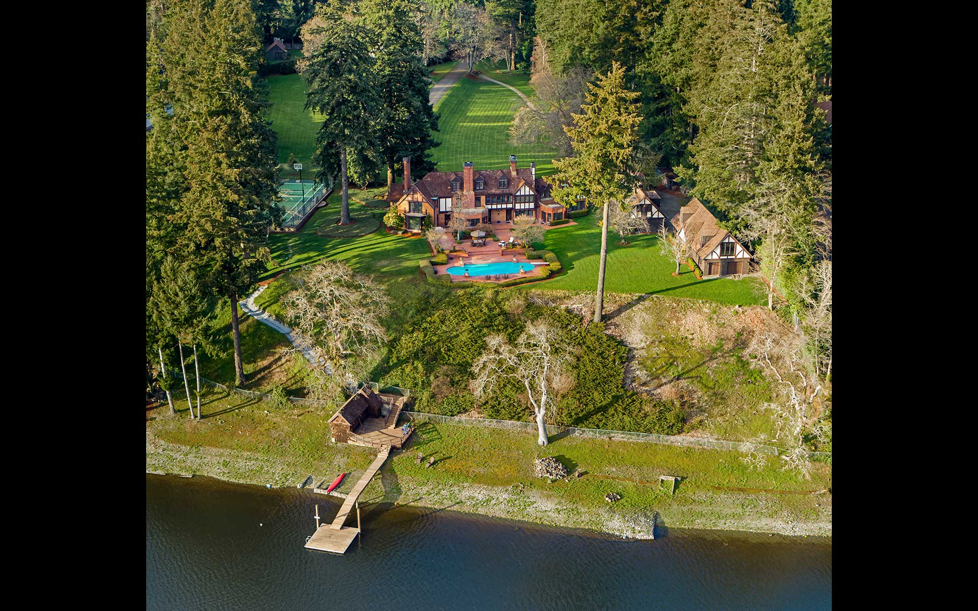 Acres Estate on Gravelly Lake