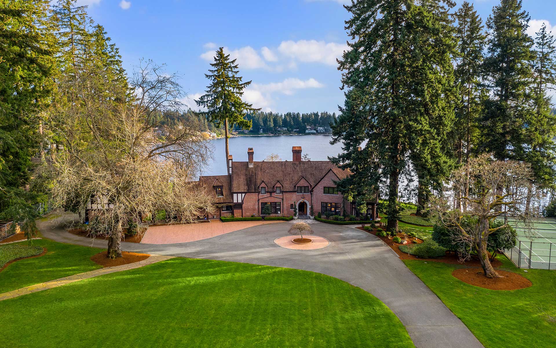 Acres Estate on Gravelly Lake