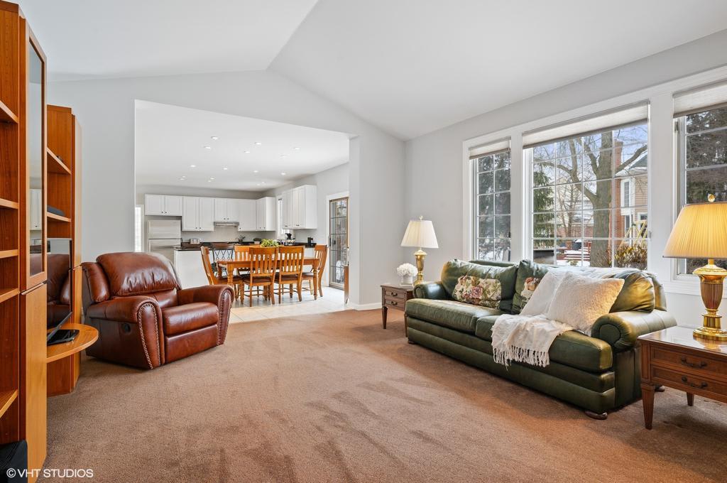 3612 Glenlake Jerfita Team Luxury Real Estate Agents in Chicago