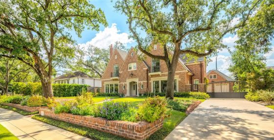 Inside a Classically Inspired Houston Home