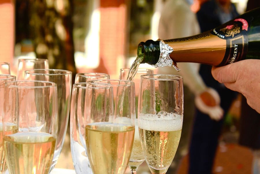 5 Best Champagnes to Enjoy This Valentine's Day