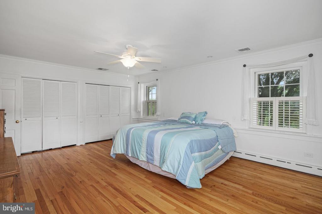 150 Hillendale Drive