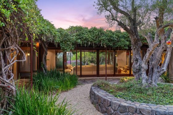 Luxury Real Estate Headlines, Third Week in March, 2025