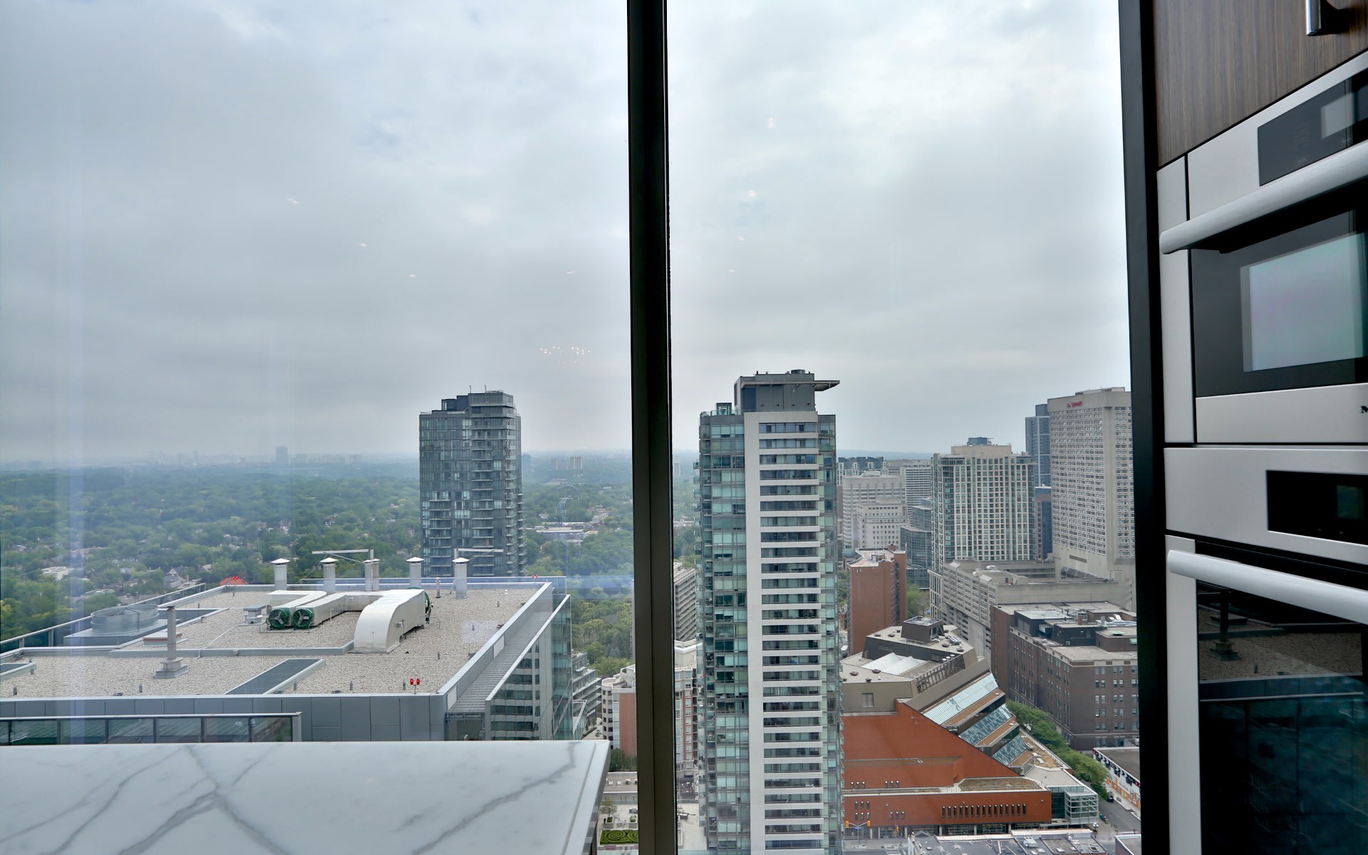 50 Yorkville Ave, Suite 3102 Barry Cohen Homes Toronto Luxury Real