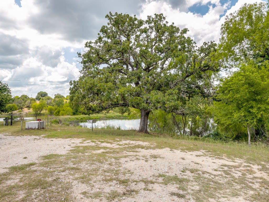 Hill Country Style in Eagle Creek Ranch in Floresville, TX! The