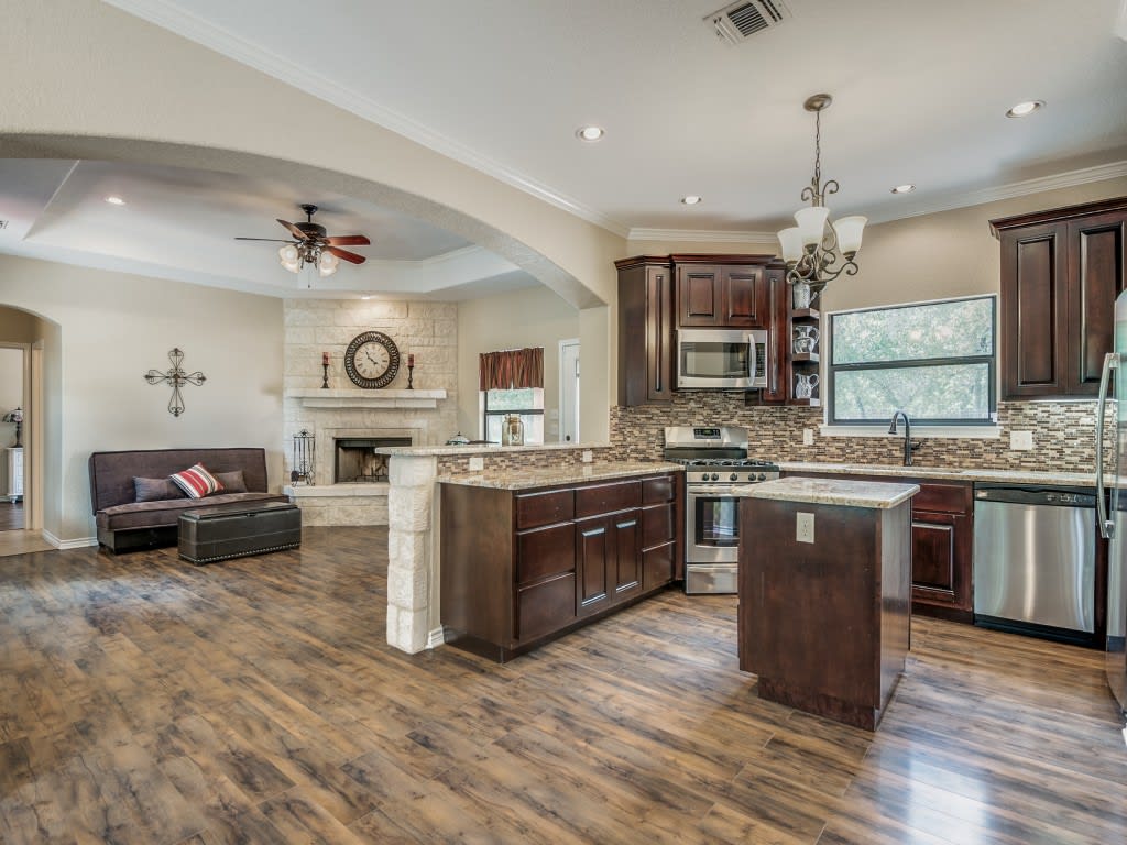 Hill Country Style in Eagle Creek Ranch in Floresville, TX! The