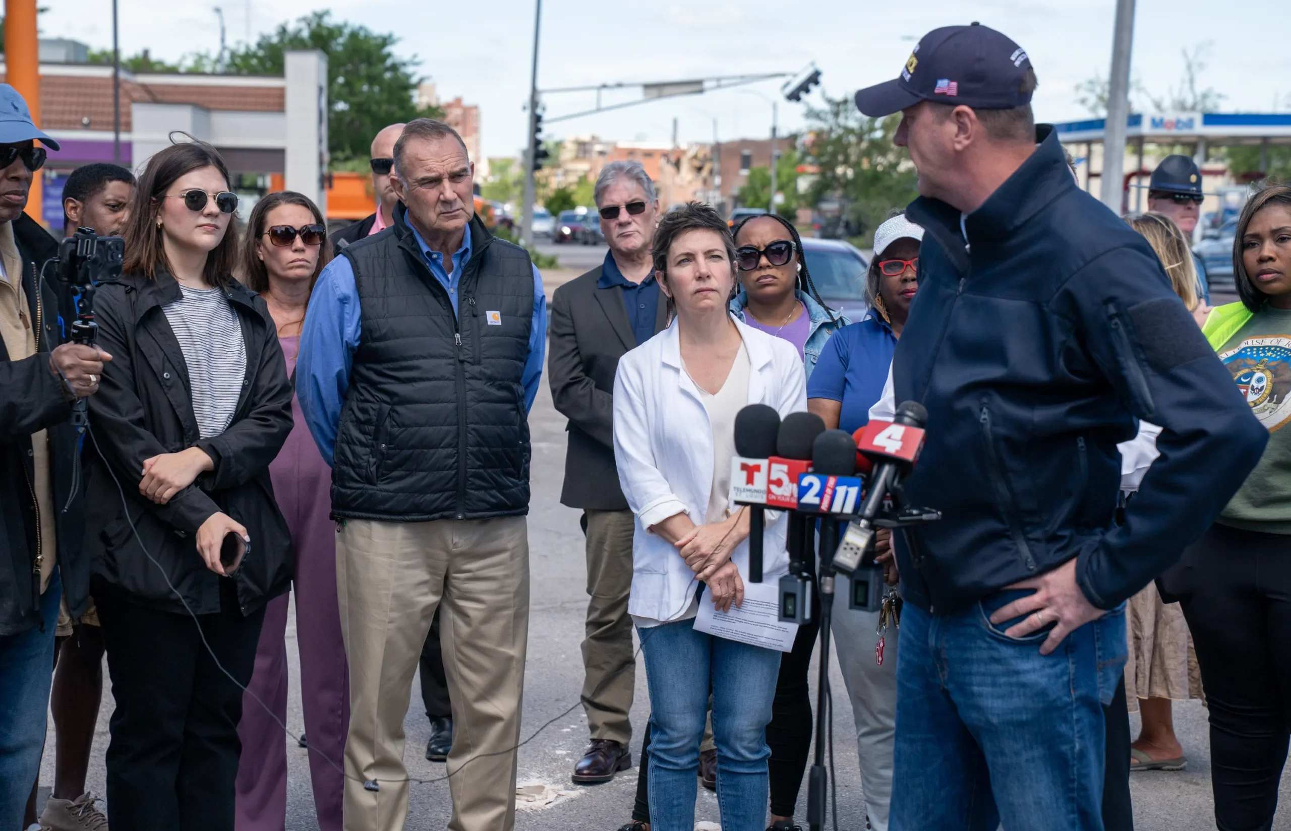 St. Louis digs out of tornado’s rubble, with devastation all around