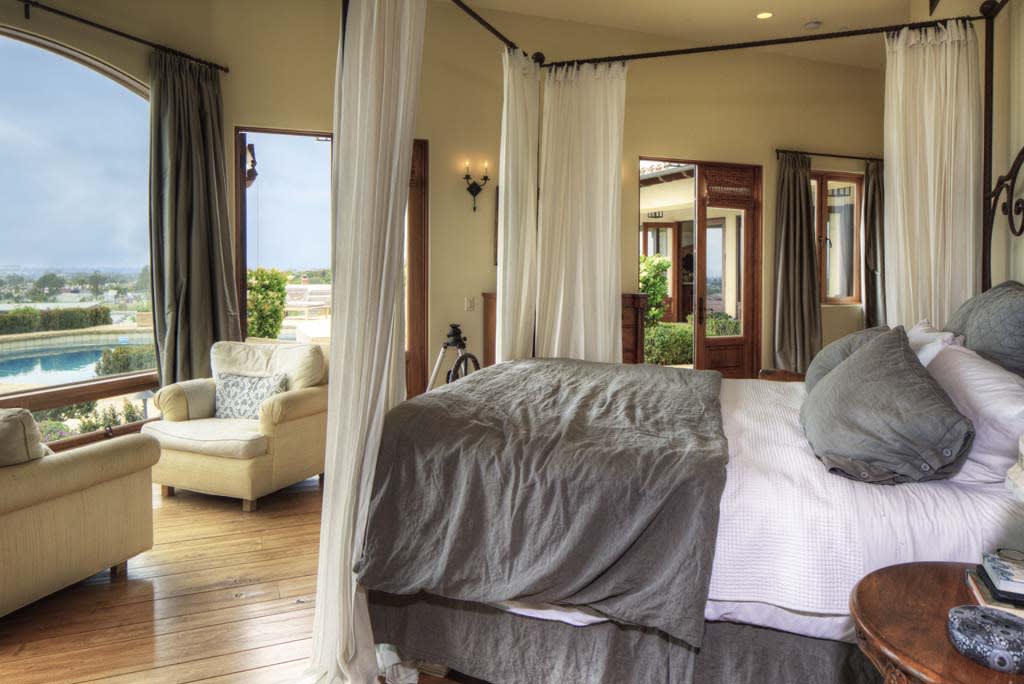 3401 Quiet Cove Corona del Mar Real Estate VALIA Properties VALIA