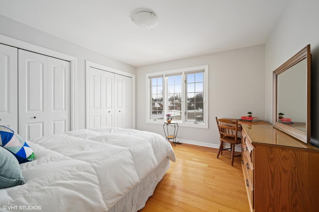 3612 Glenlake Jerfita Team Luxury Real Estate Agents in Chicago