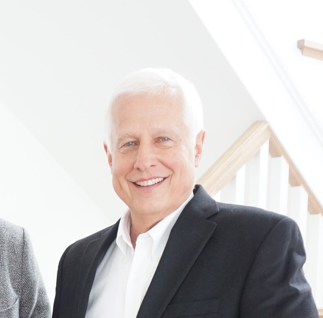 410 Carpenters Point, Wayzata John Adams Real Estate