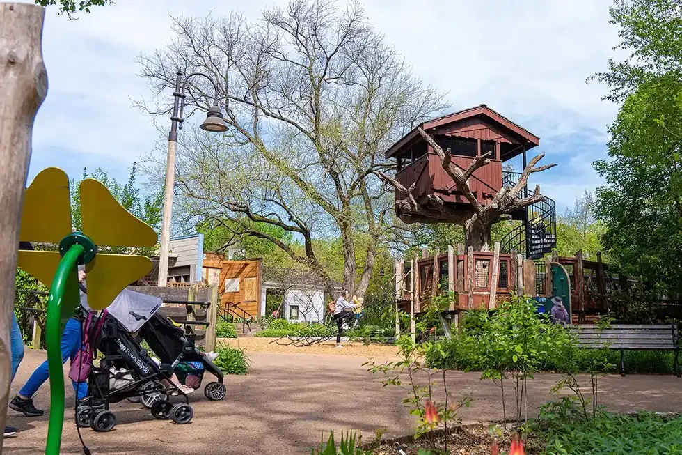 Your guide to visiting St. Louis’ Missouri Botanical Garden with kids