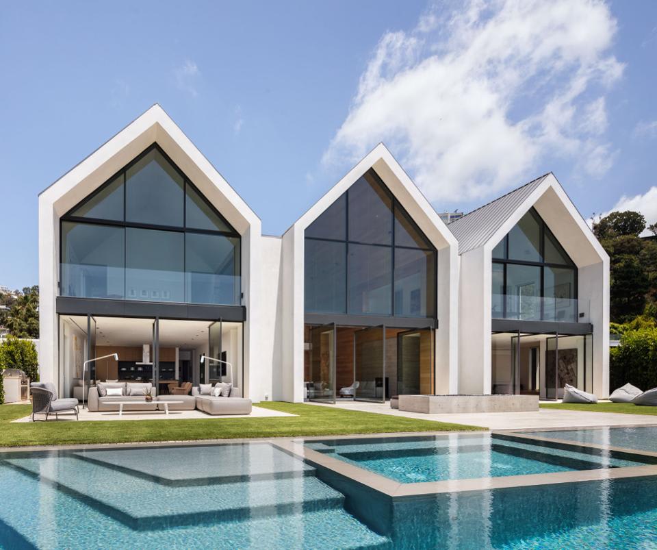 Forbes Extraordinary Modern Farmhouse Lists for 32 Million in the