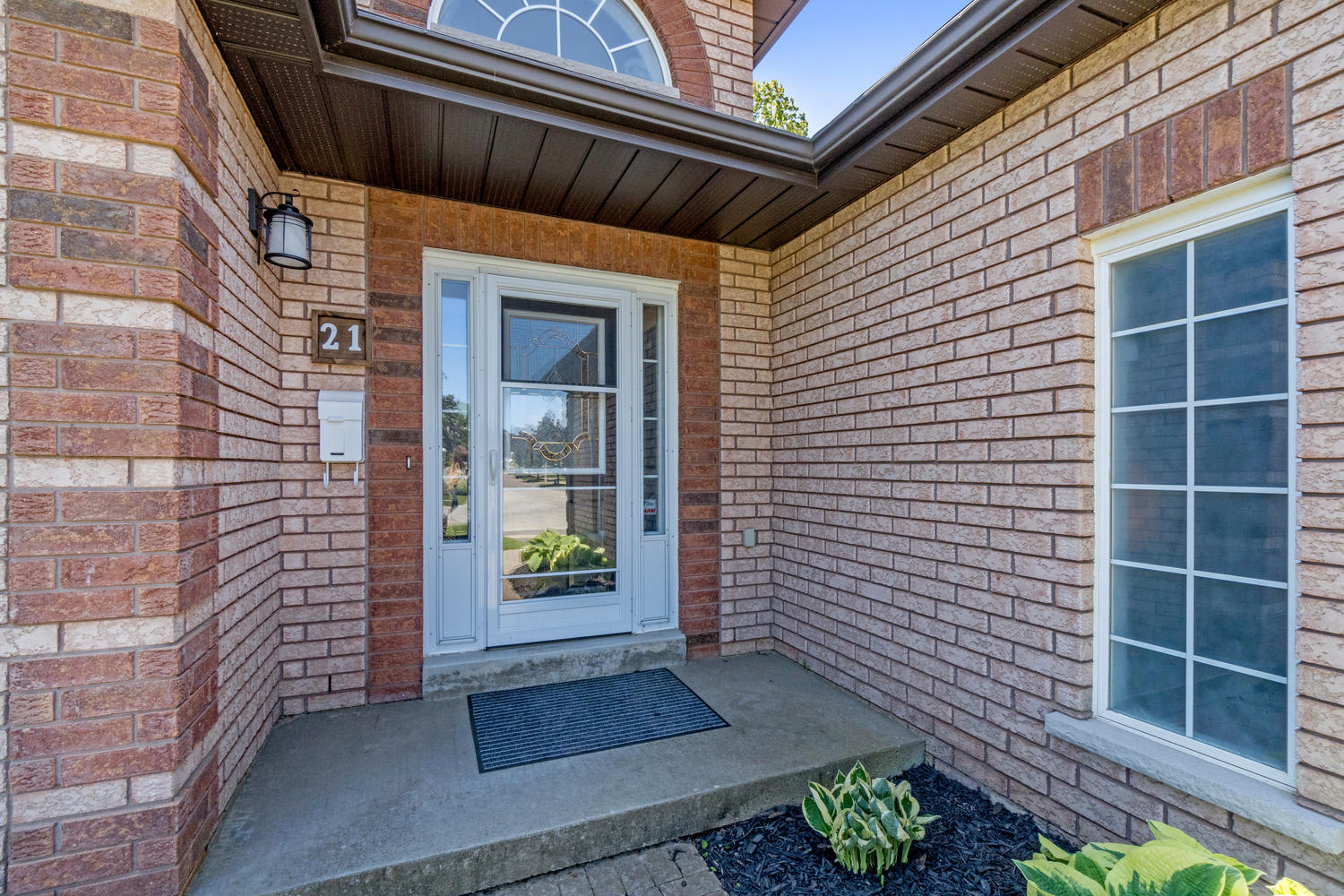 SOLD Beautiful Bungalow in Barrie! Barry Cohen Homes Toronto