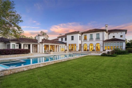 Inside an Inviting Light-Filled Houston Estate