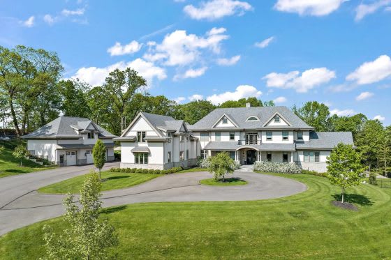 Video of the Week: A Shingle-Style Country Estate in Gibsonia, Pennsylvania