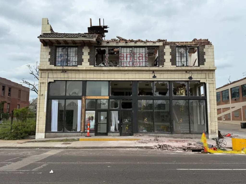 St. Louis restaurant owners impacted by Friday’s tornado assess the damage
