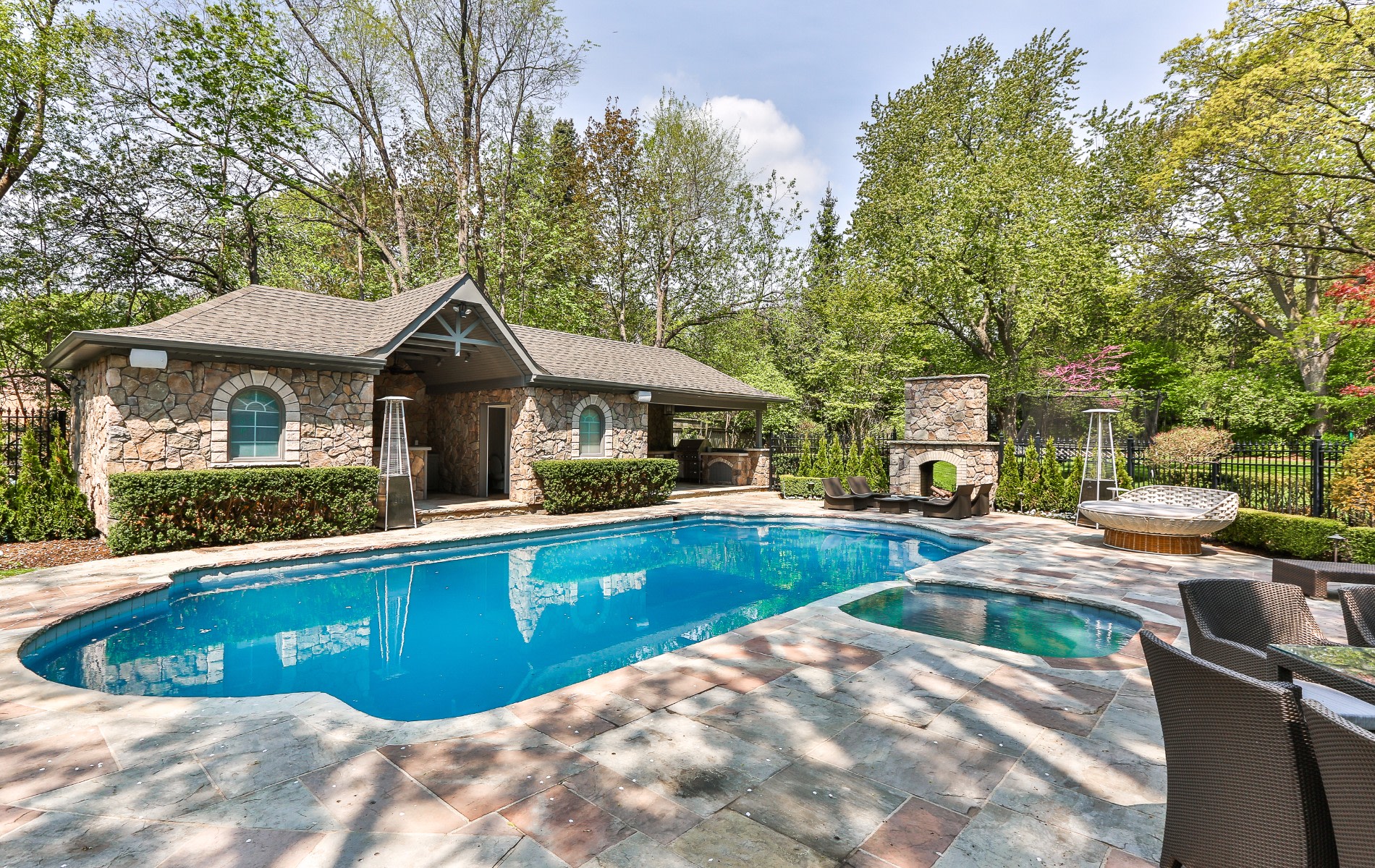 Contemporary Bridle Path Estate Barry Cohen Barry Cohen Homes