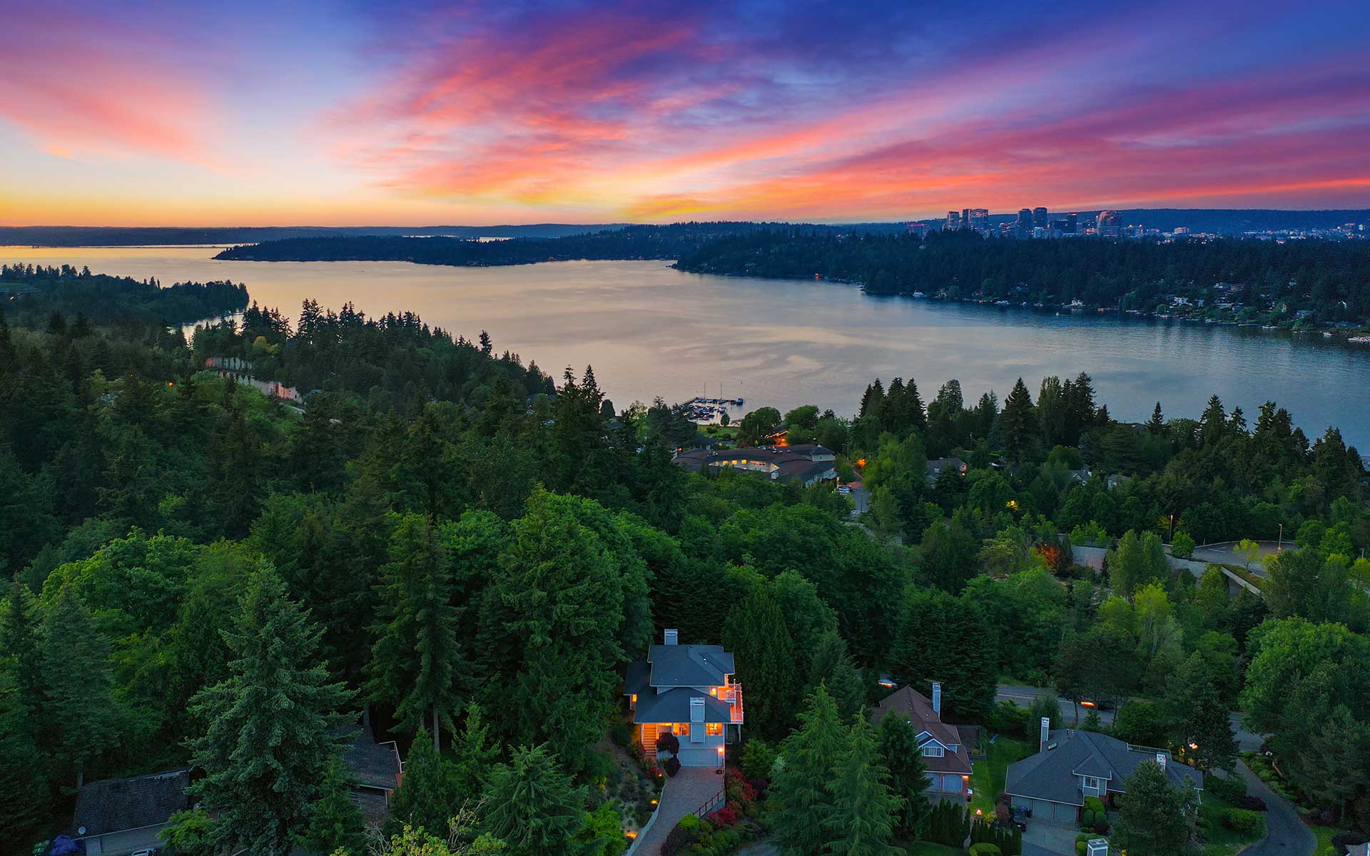 Northwest Style & Views on Mercer Island