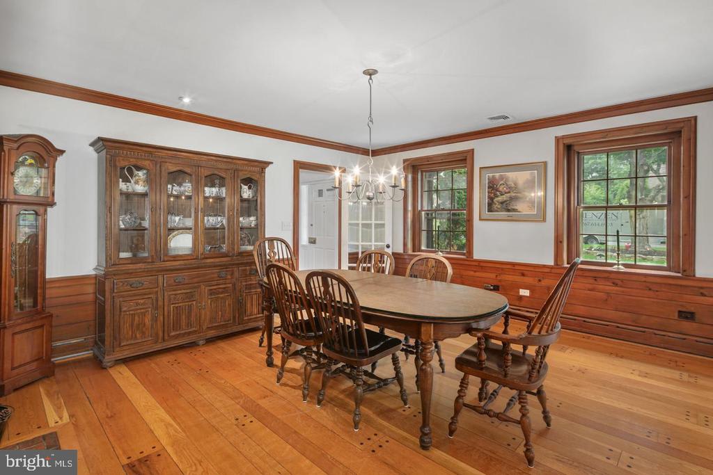 150 Hillendale Drive