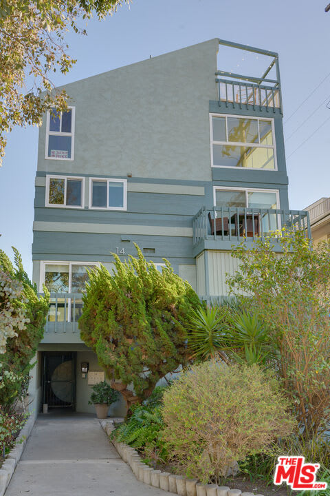 14 REEF ST Unit: 4