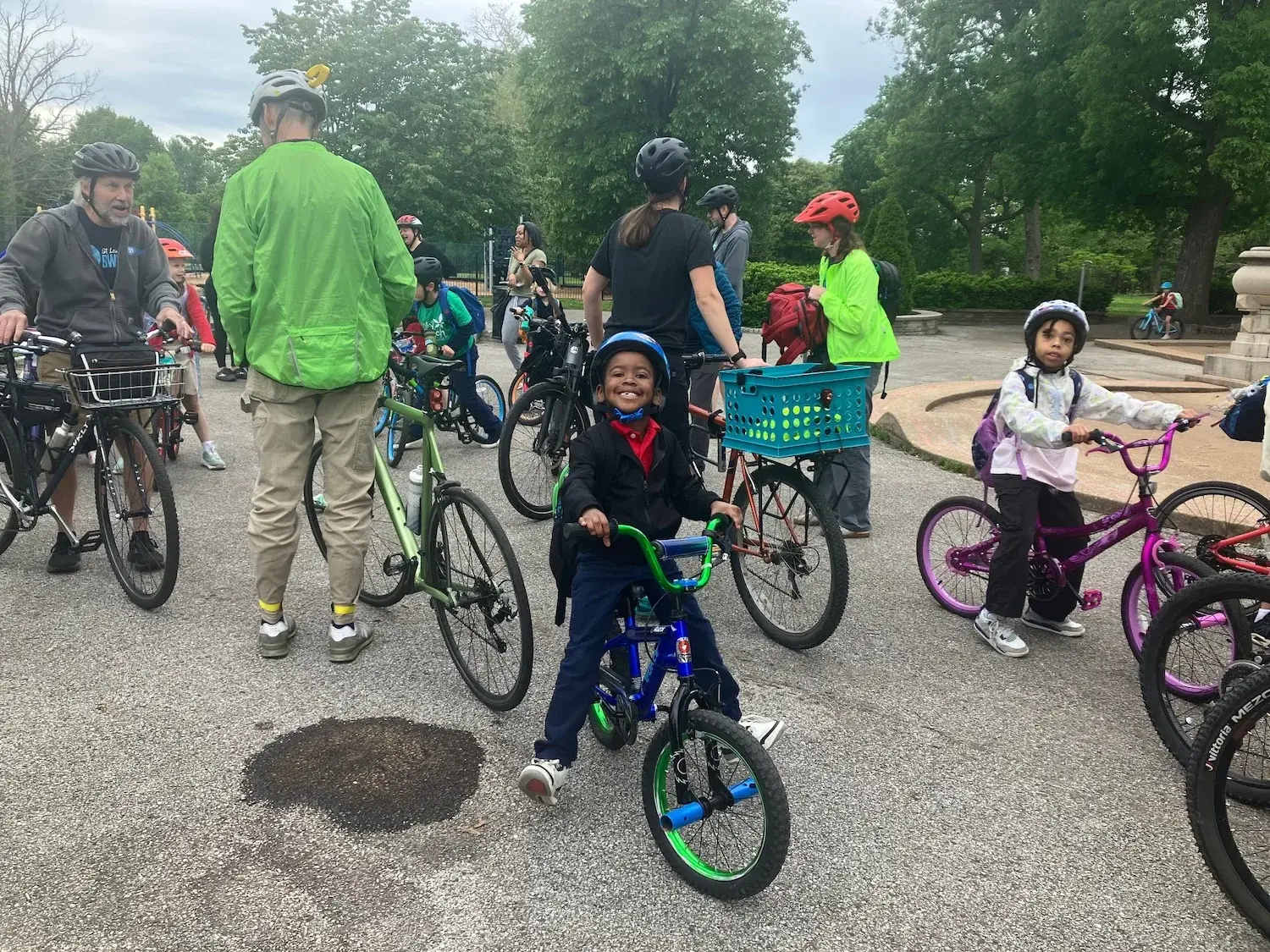 Bike buses get St. Louis kids to school—no school bus driver needed