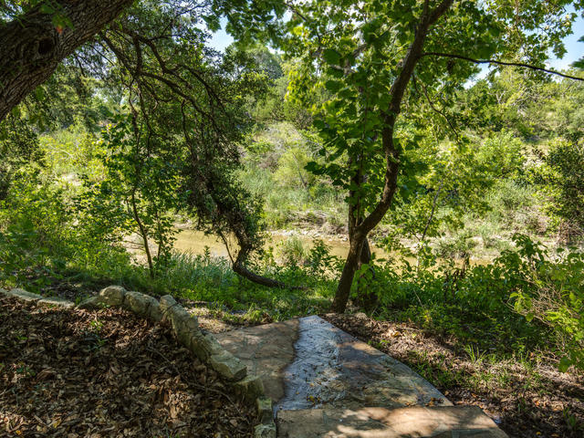 221 Upper Cibolo Creek Rd