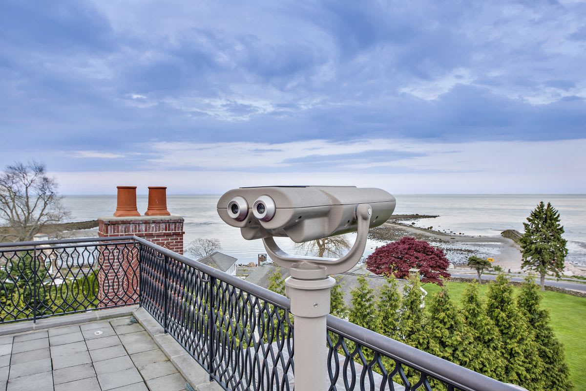 6 Blue Water Lane Compo Beach Westport, CT Compass Connecticut