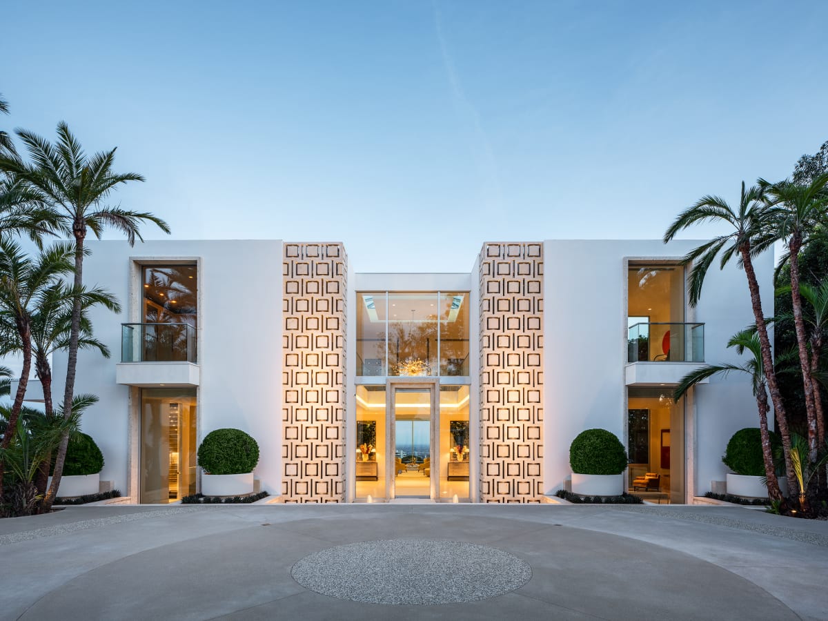 Jade Mills Beverly Hills Real Estate Agent Luxury Homes