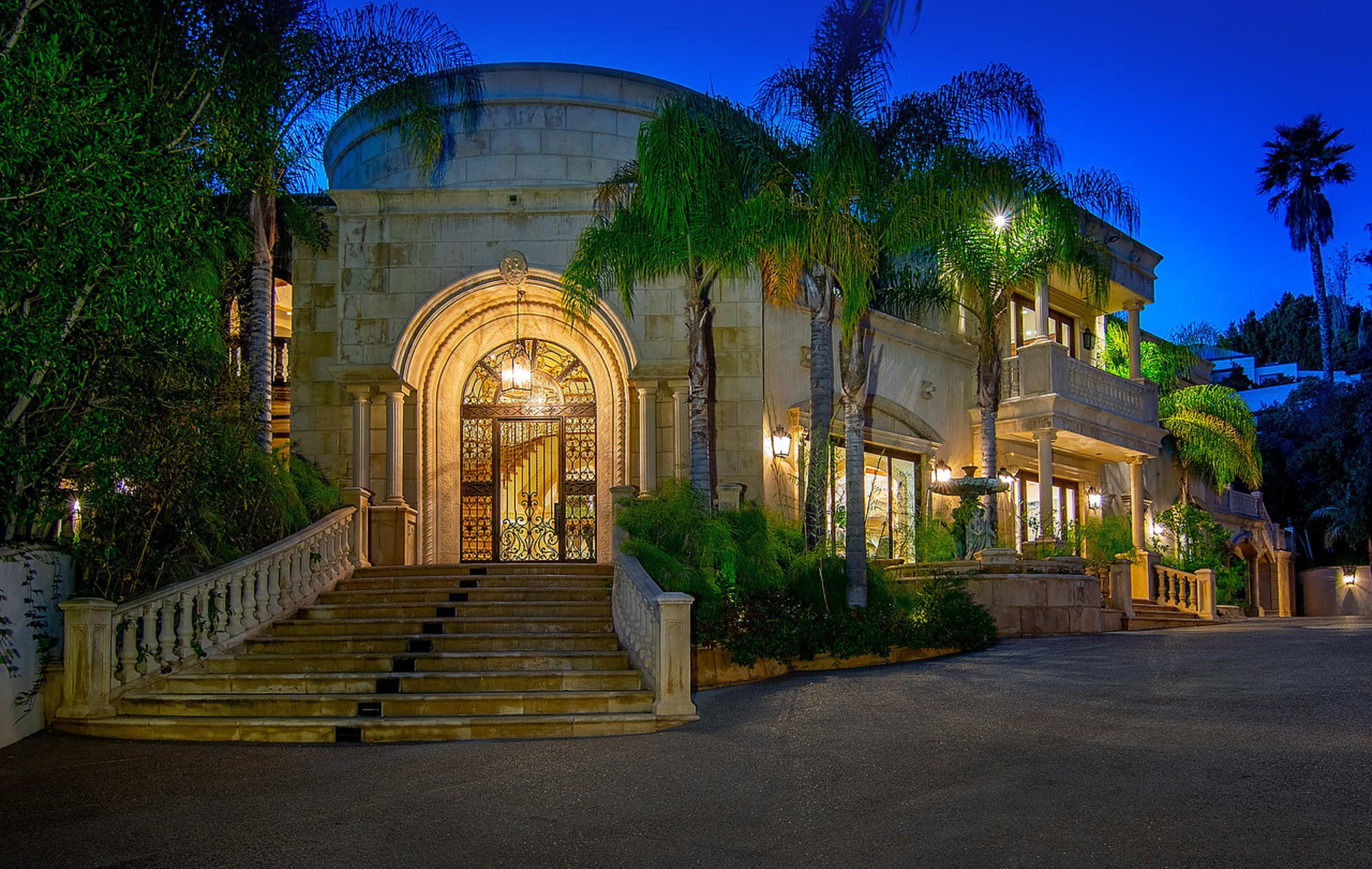 Jade Mills Beverly Hills Real Estate Agent Luxury Homes