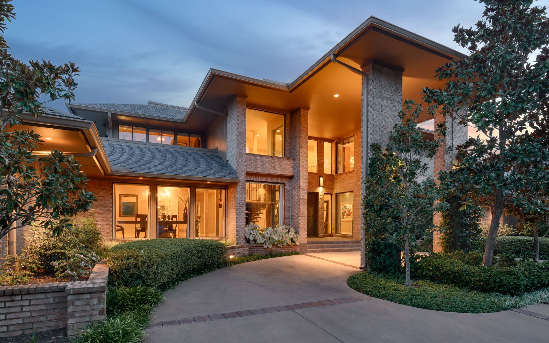 Tiffany & Brandon Hawkins Dallas Luxury Real Estate Agents