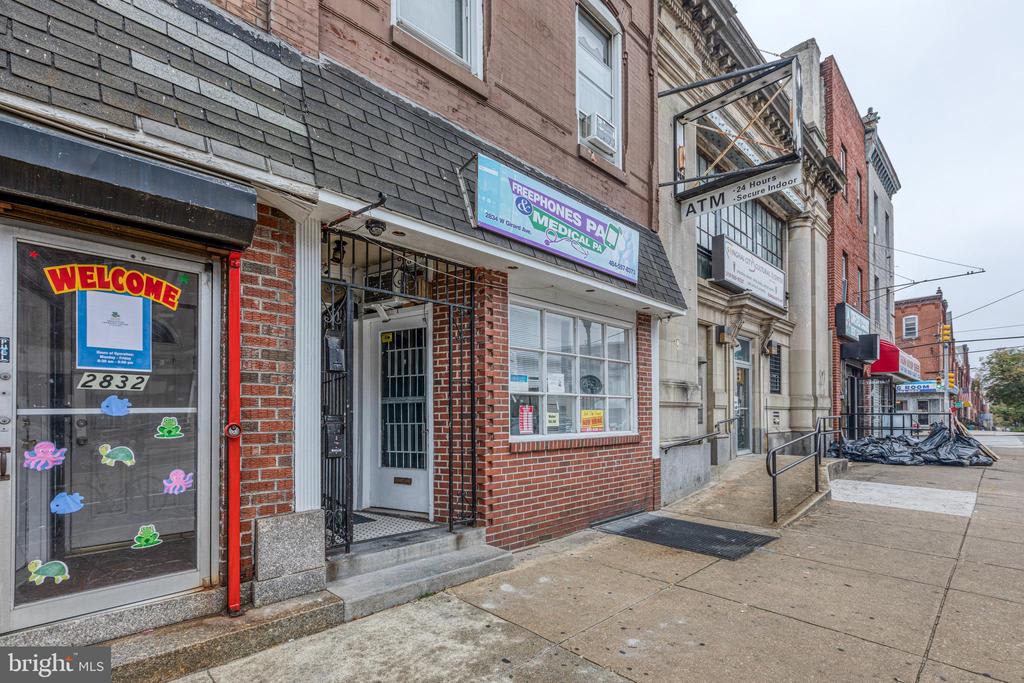 2834 W GIRARD AVENUE