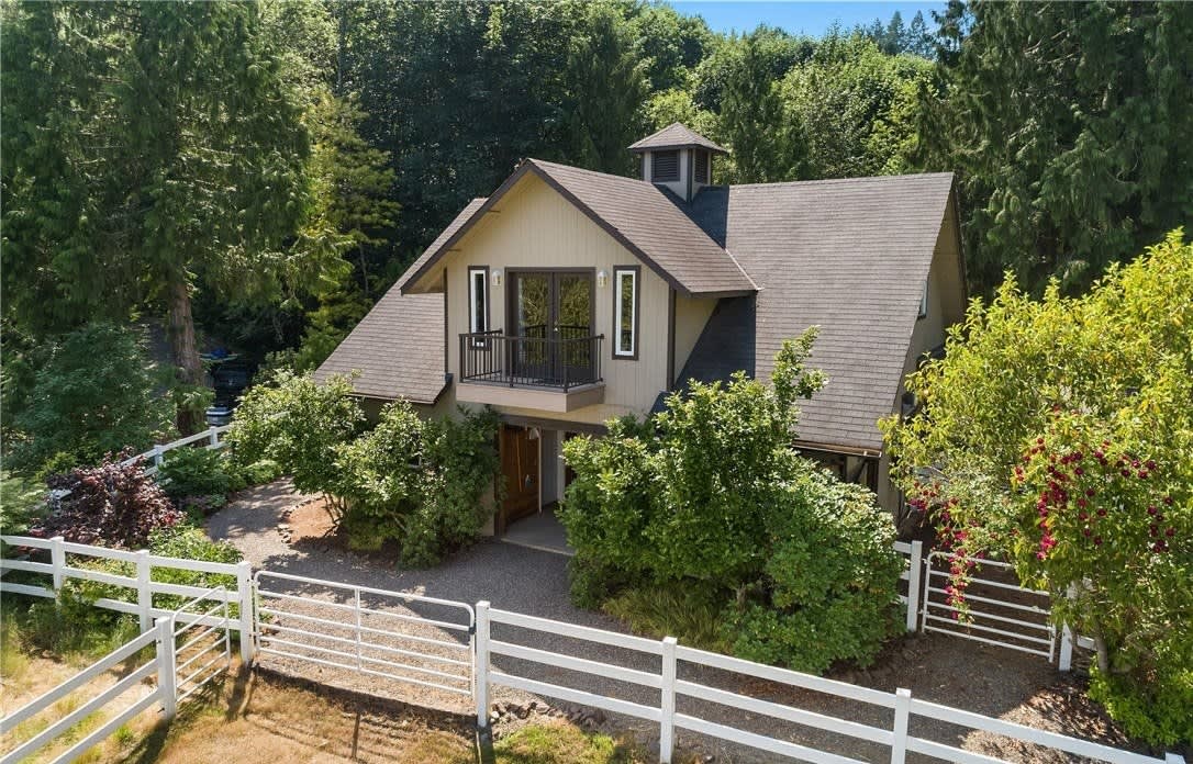 Novelty Hill Treasure