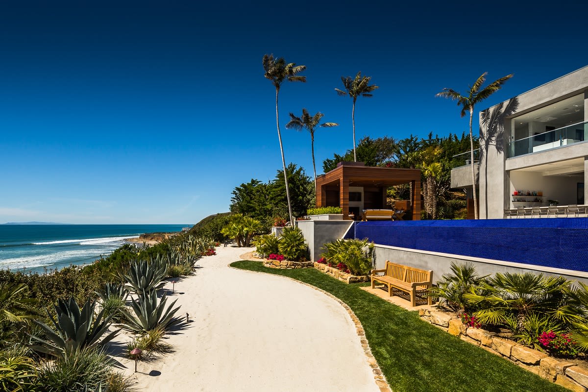 Del Real Auto Sales >> Malibu - Real Estate and Apartments for Sale | Christie's ... Del Real Auto Sales >> Malibu - Real Estate and Apartments for Sale | Christie's ...
