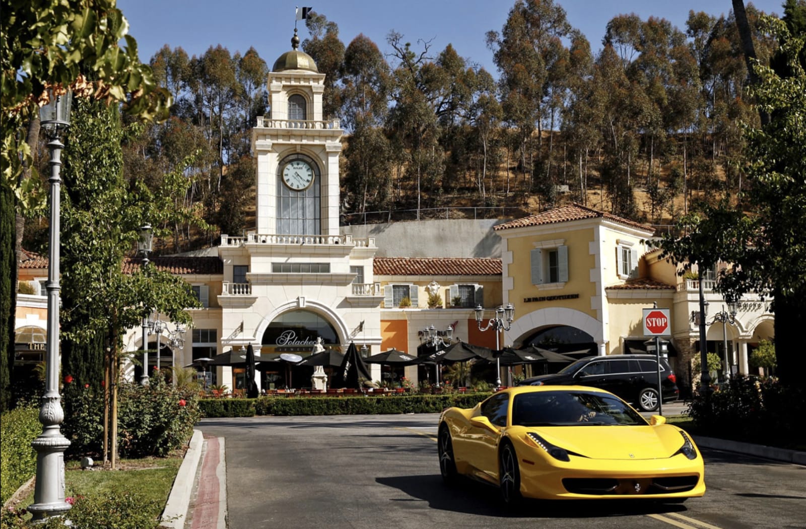 Why do so Many Celebrities Live in Calabasas? Dana & Jeff