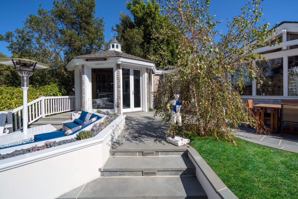 Laurel Canyon Rental