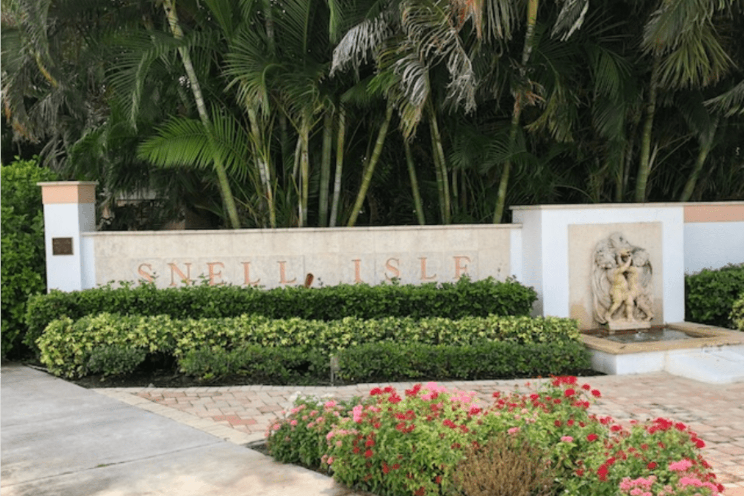 Snell Isle Community Insights & Homes For Sale