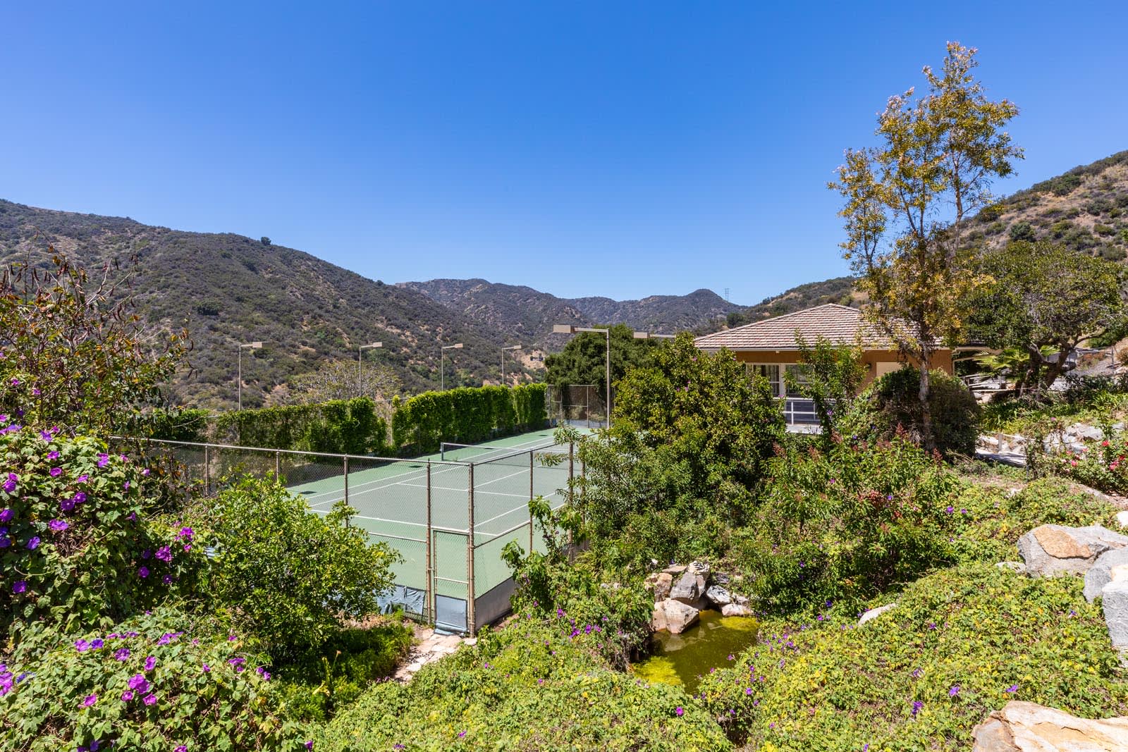 3100 MANDEVILLE CANYON Road a luxury home for sale in Los Angeles, Los Angeles County