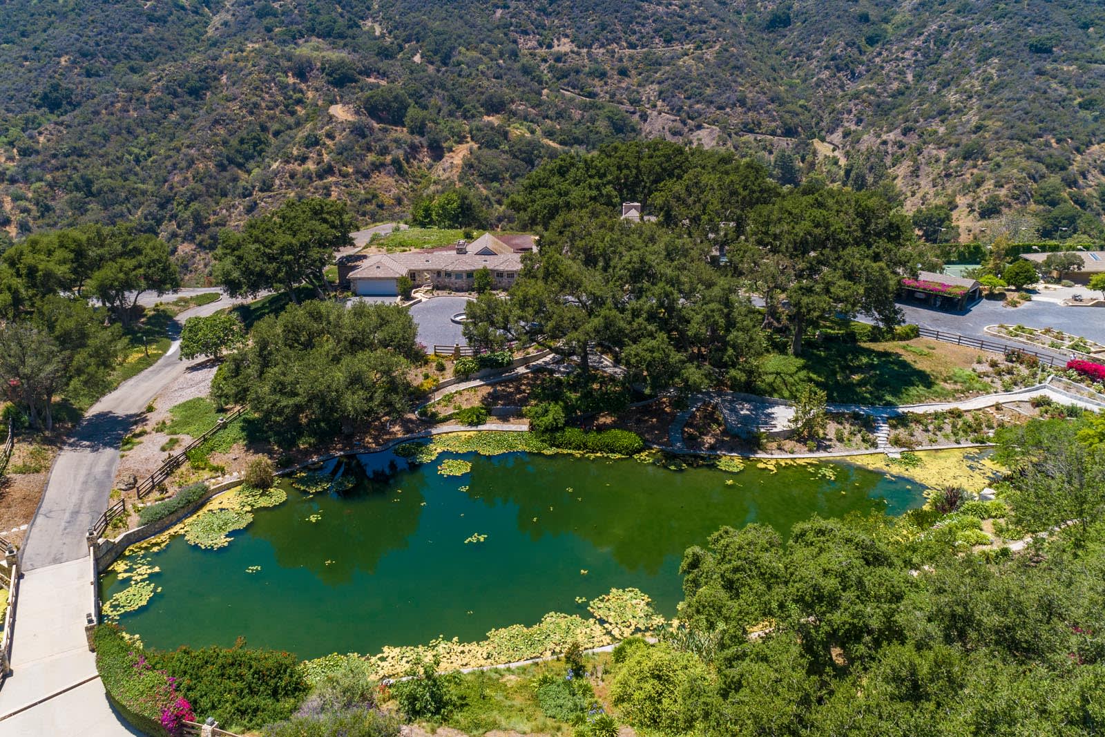 3100 MANDEVILLE CANYON Road a luxury home for sale in Los Angeles, Los Angeles County