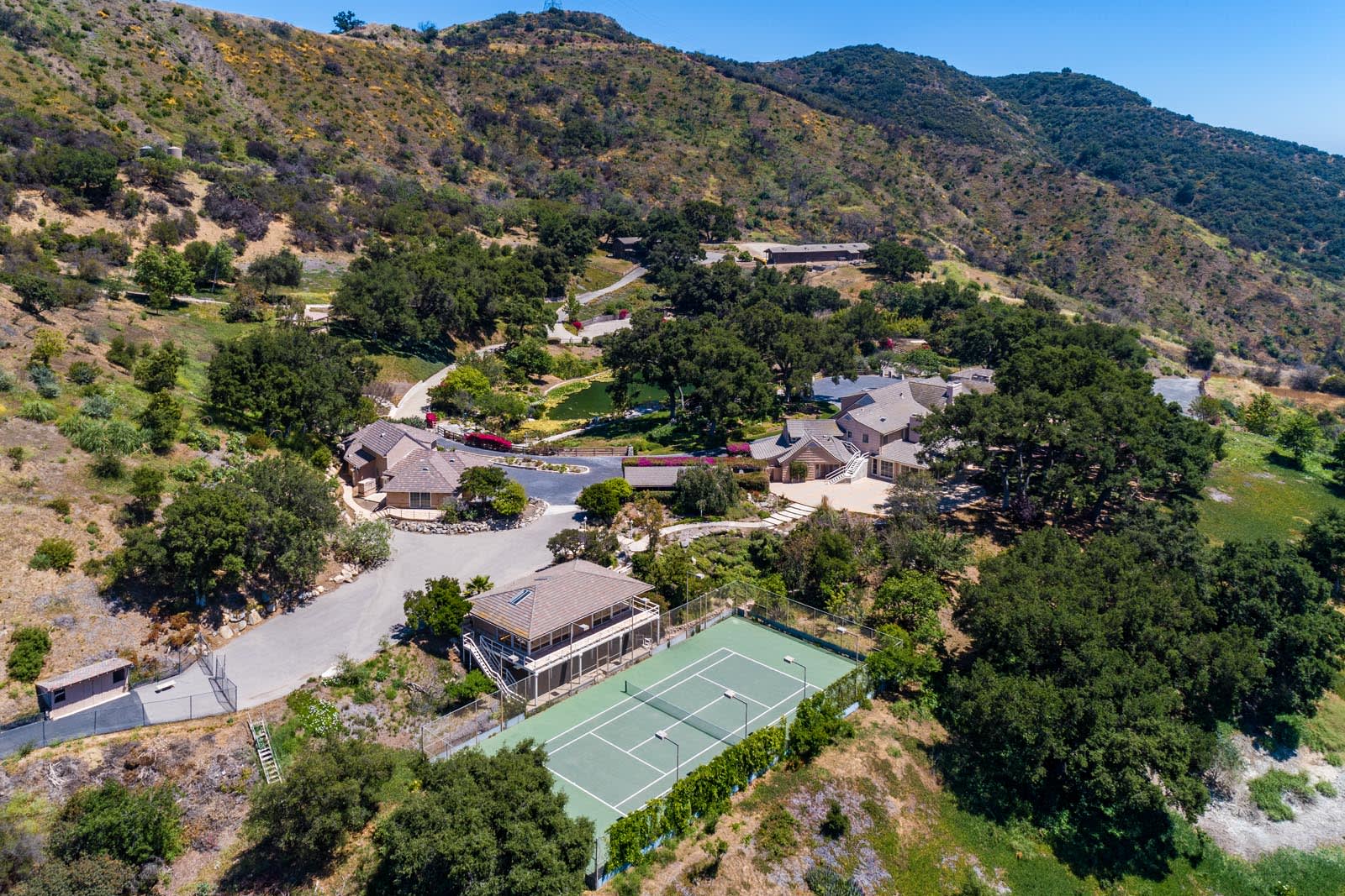 3100 MANDEVILLE CANYON Road a luxury home for sale in Los Angeles, Los Angeles County