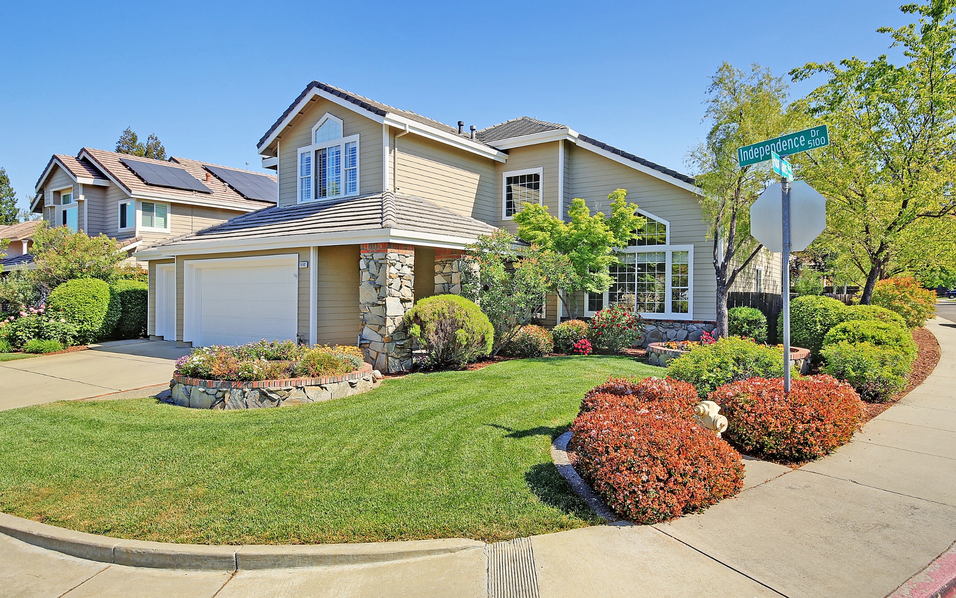 5192 Independence Dr