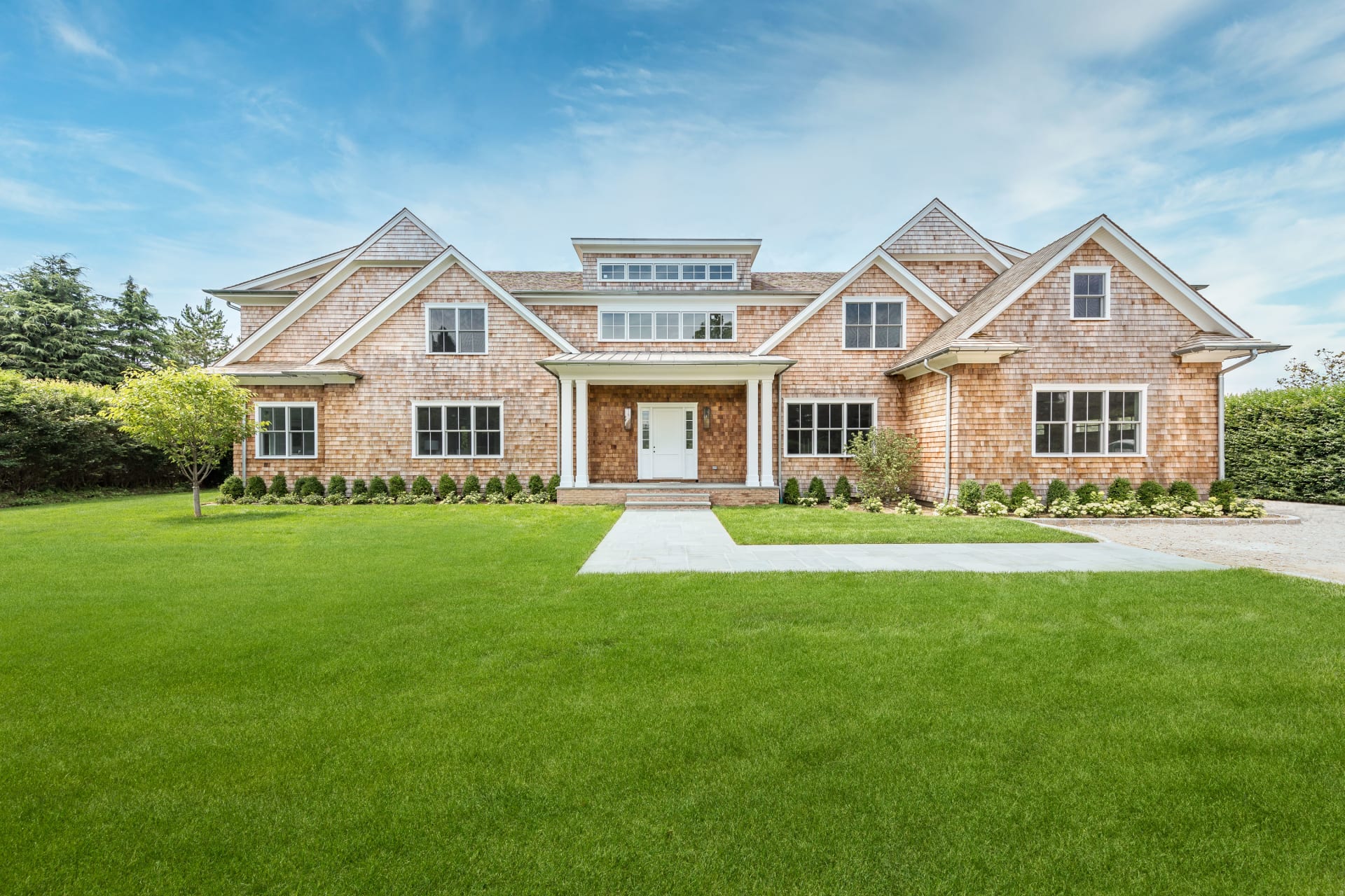 12 Brennans Moor, Water Mill, New York 11976