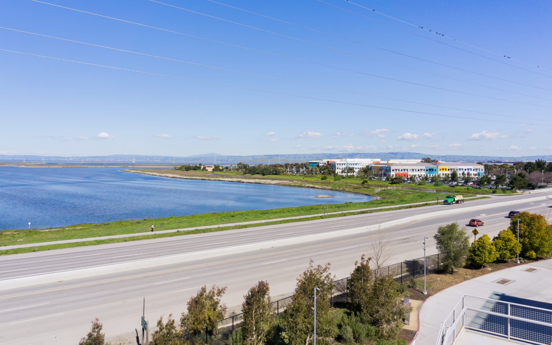 Menlo Park Community Guide Lori Burrows