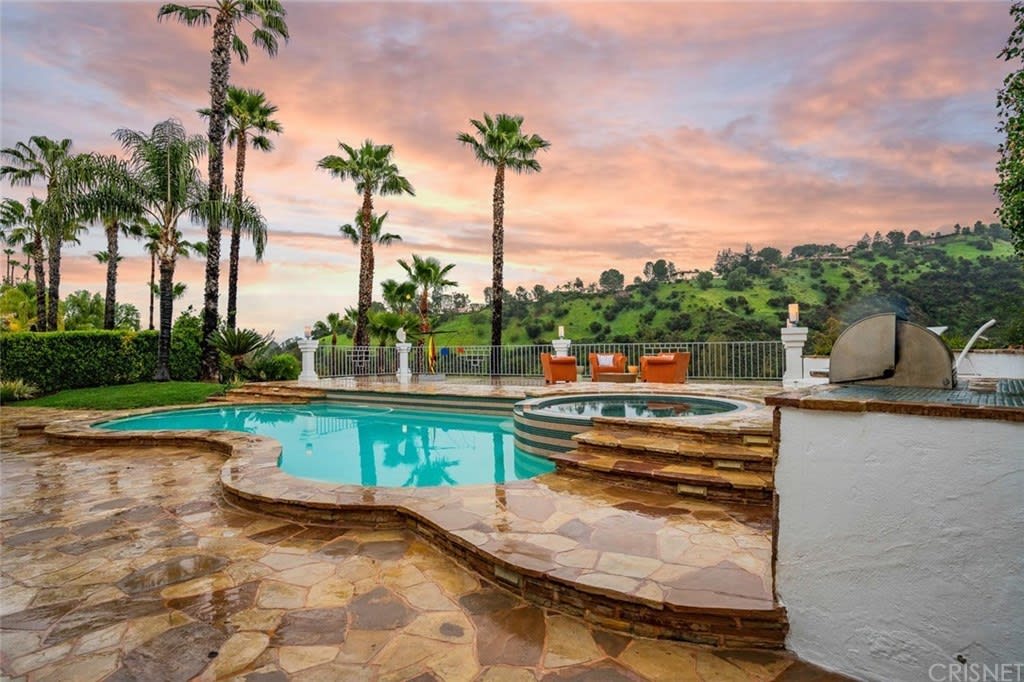 Golden Calabasas Park Fully Furnished Vacation Home