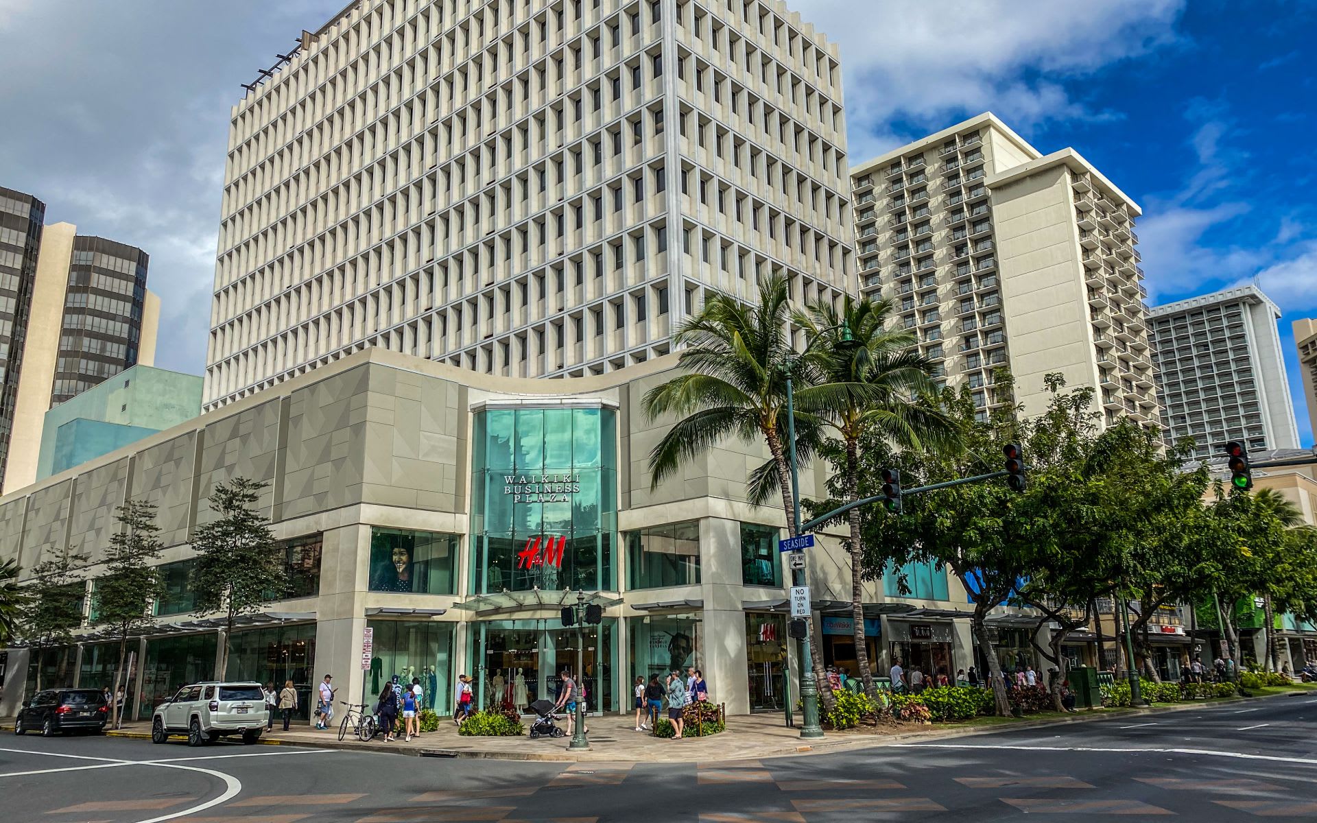 2270 Kalakaua Avenue, Honolulu , HI 96815