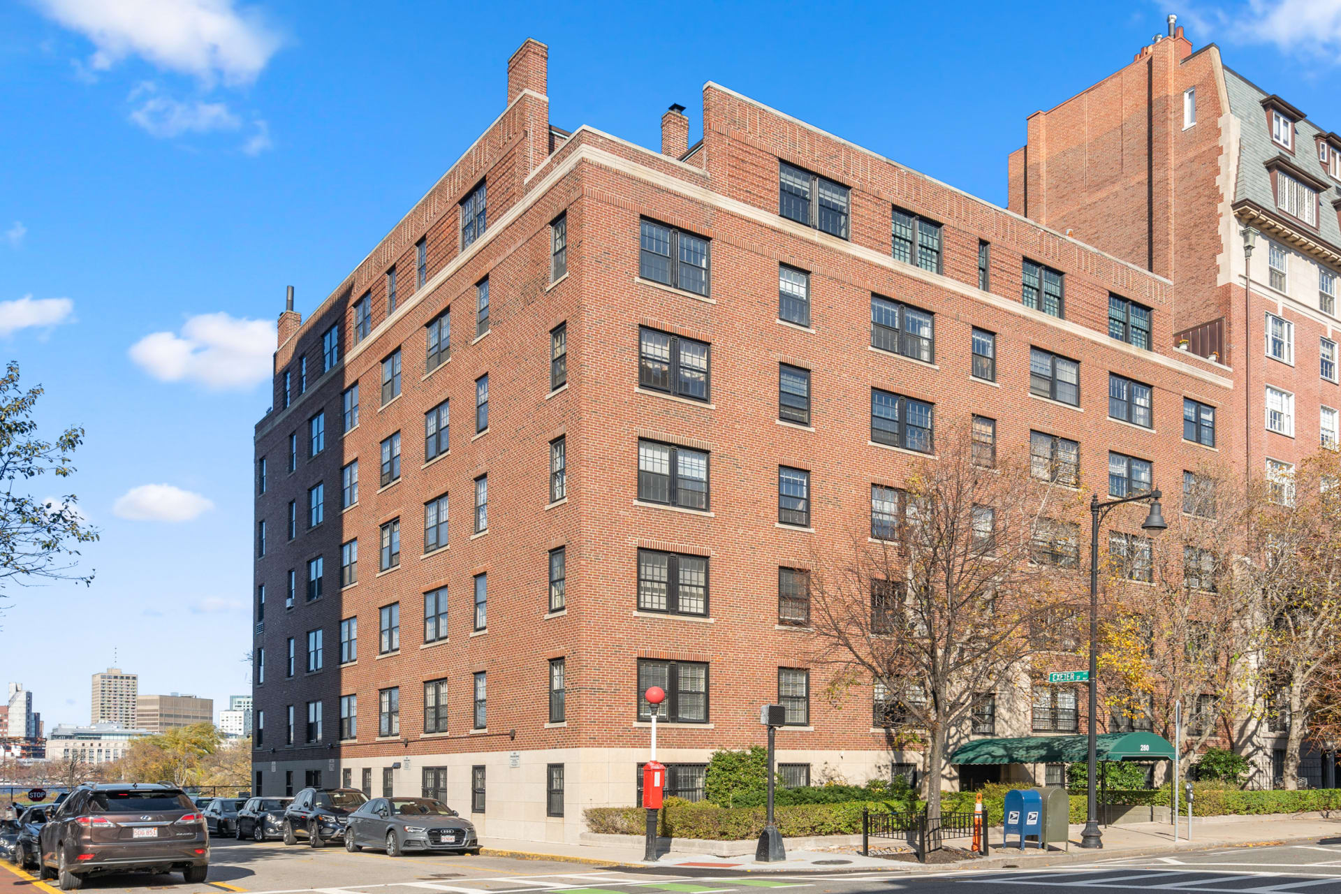 280 Beacon Street, Boston, MA 02116 Jonathan Radford