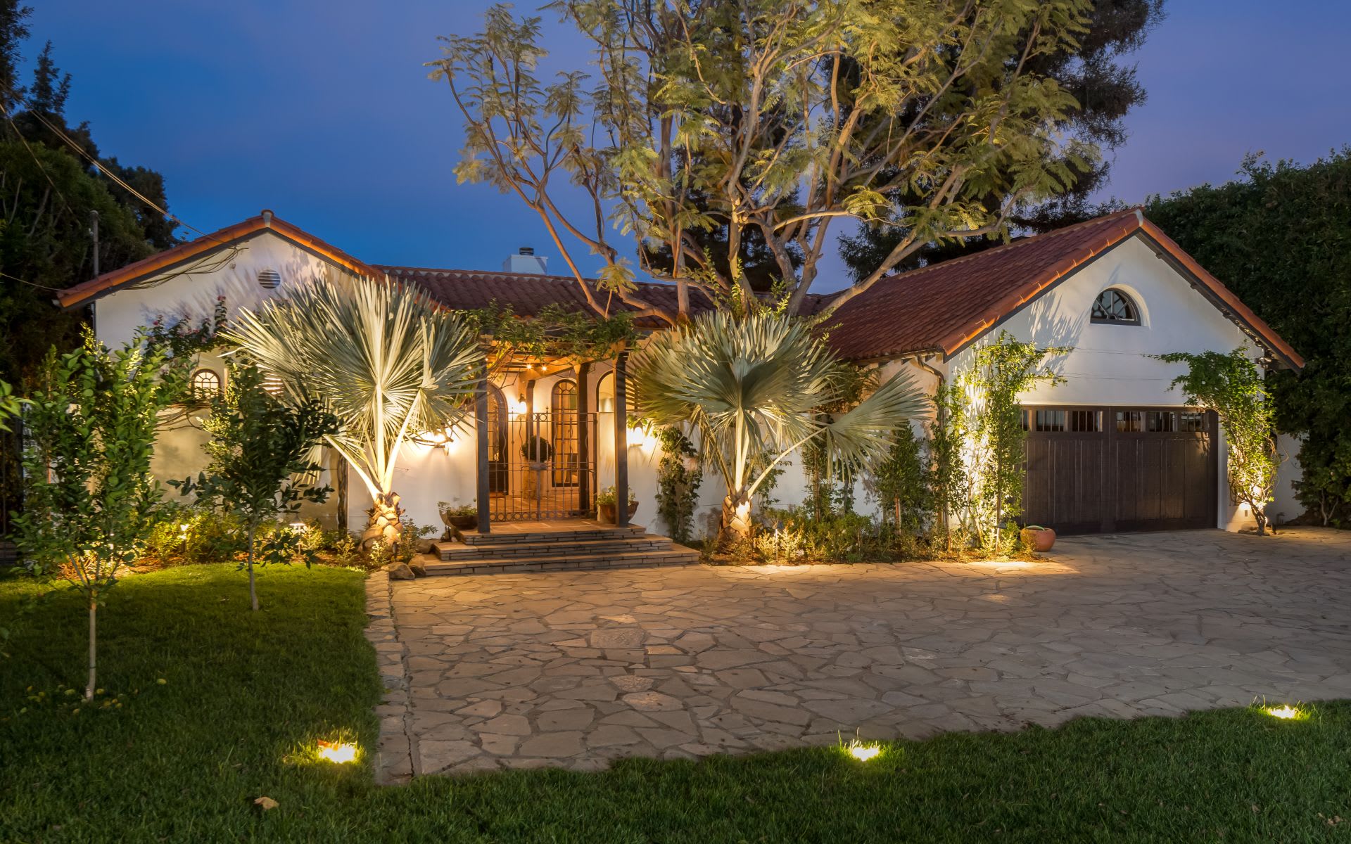 178 N Carmelina Avenue, Los Angeles, CA 90049 Hilton & Hyland