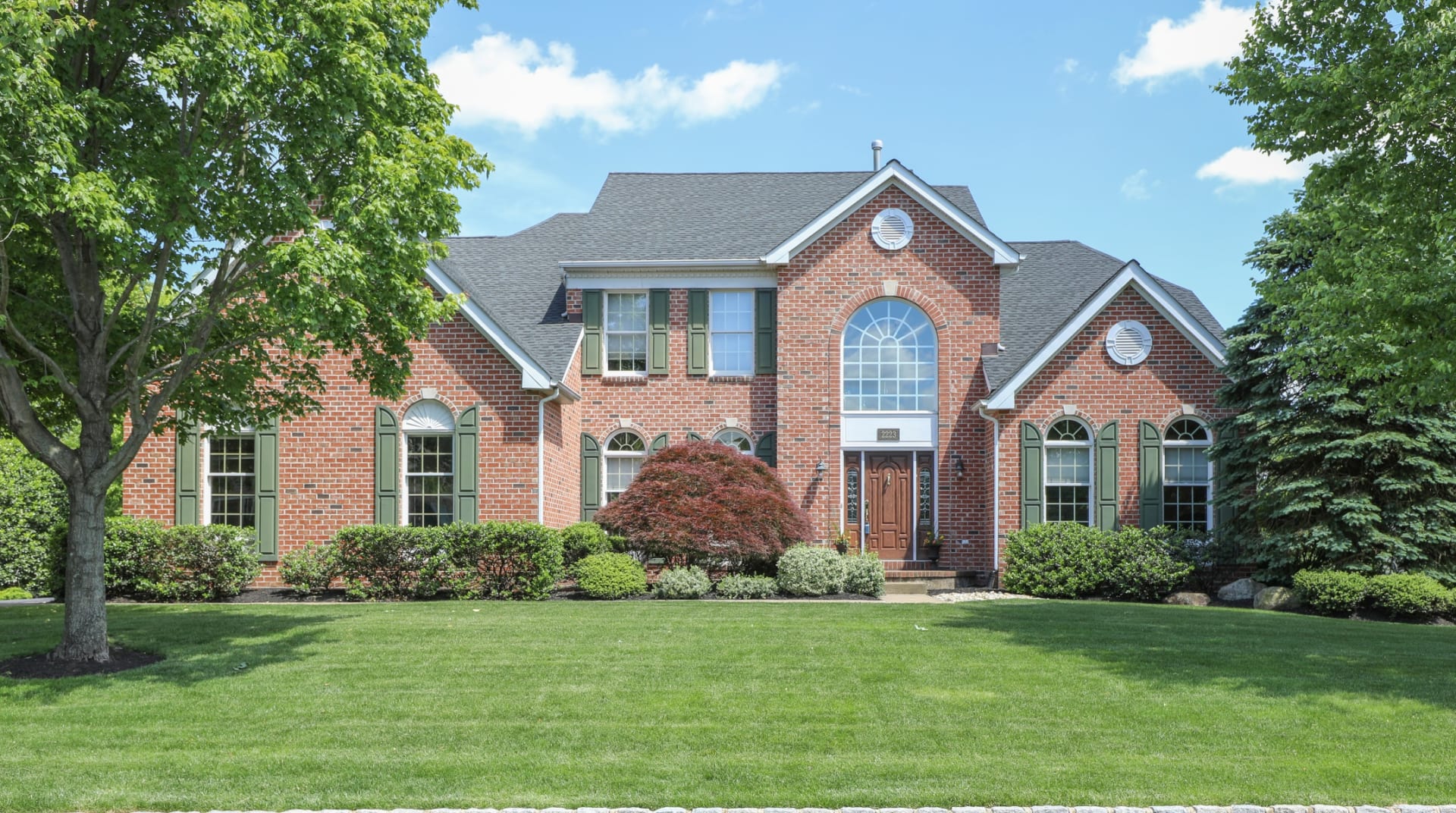 2223 Sunrise Way